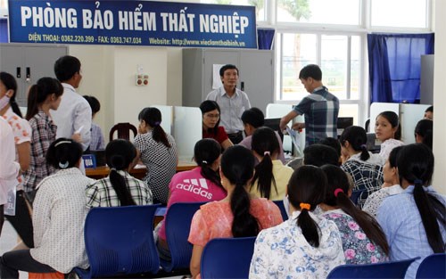 Nhận tiền bảo hiểm thất nghiệp Nhận tiền bảo hiểm thất nghiệp